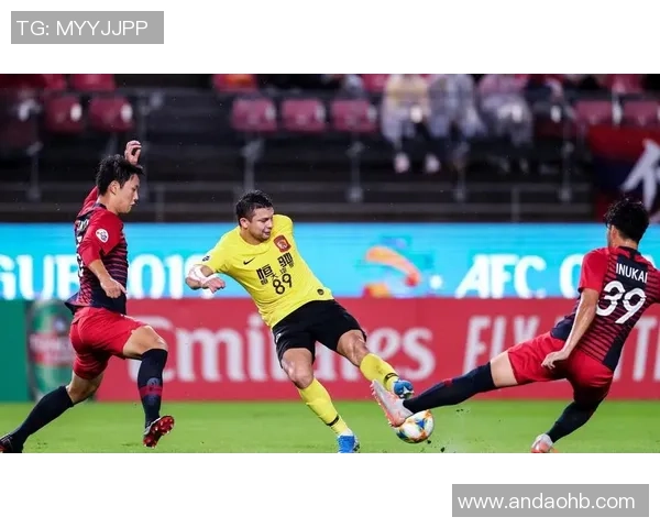 足球明星为何绯闻频繁背后的深层原因与社会影响分析